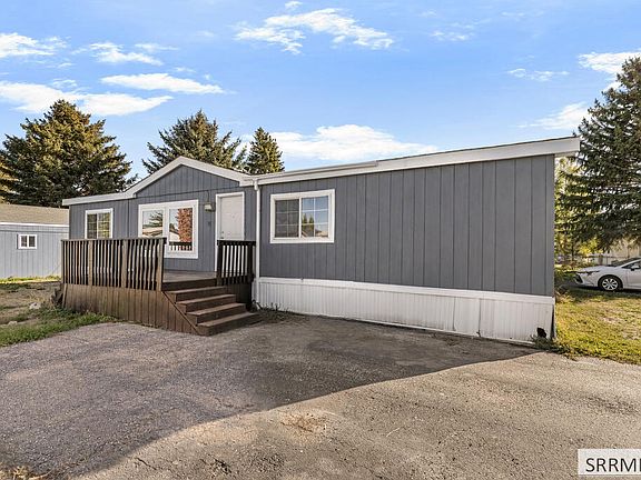2nd image of 2133 E Pinetree Cir