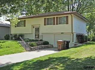 60 Cypress Cir, Yutan, NE 68073