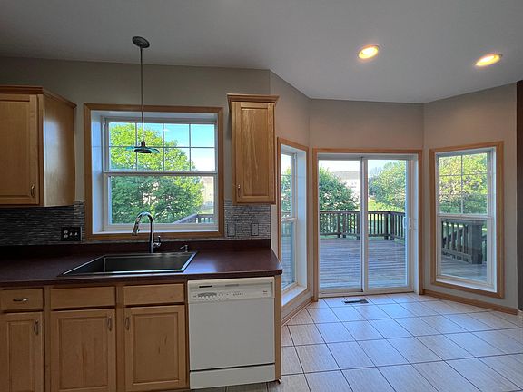 4th image of 11359 Hastings St NE