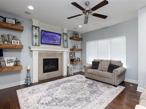 5th image of 1513 NW Whispering Ct