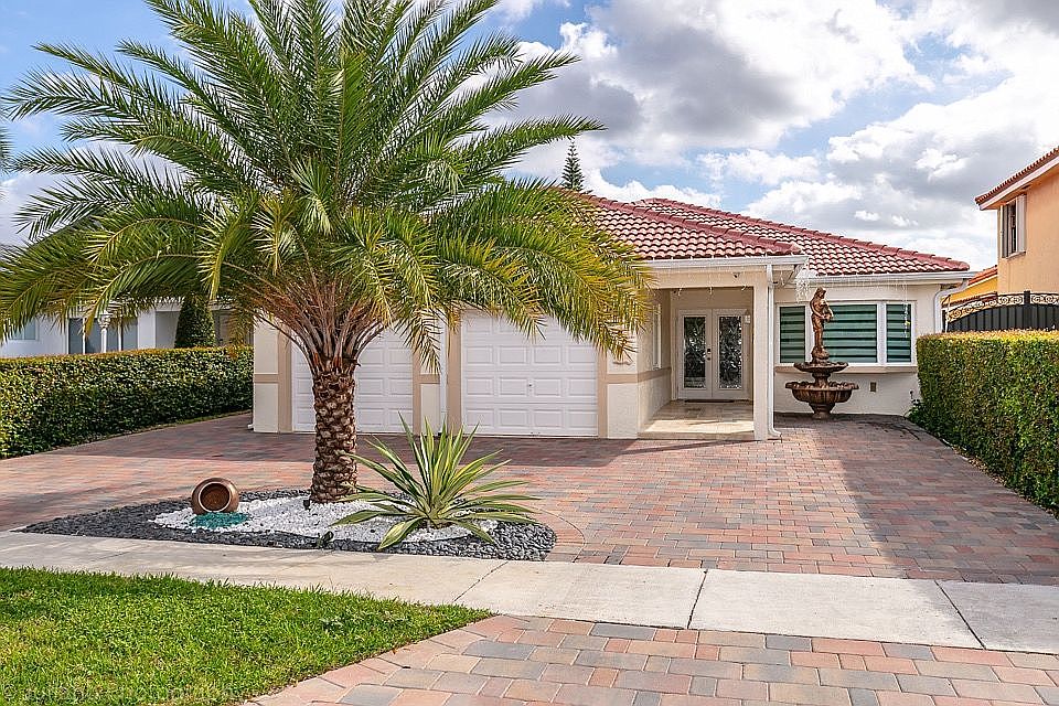 1st image of 8842 NW 151st St