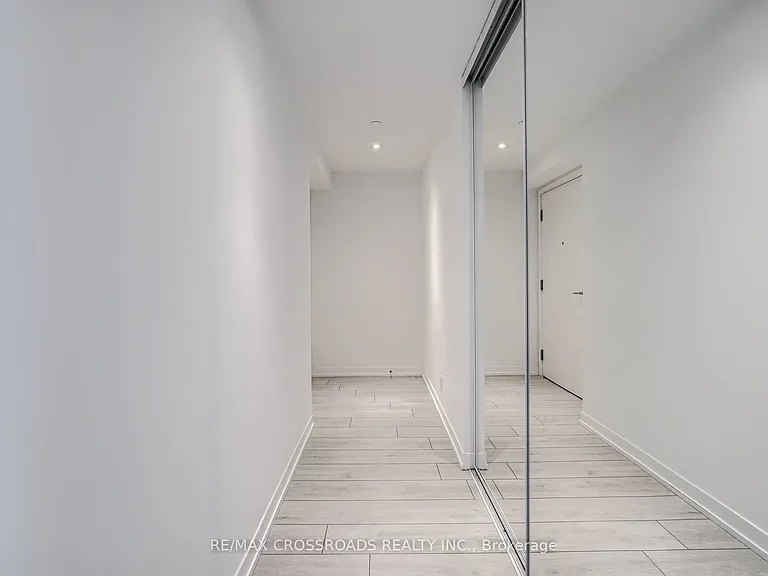 950 Portage Pkwy #4009 — Photo 10