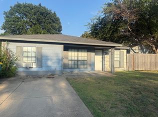 423 Vincent St, Cedar Hill, TX 75104