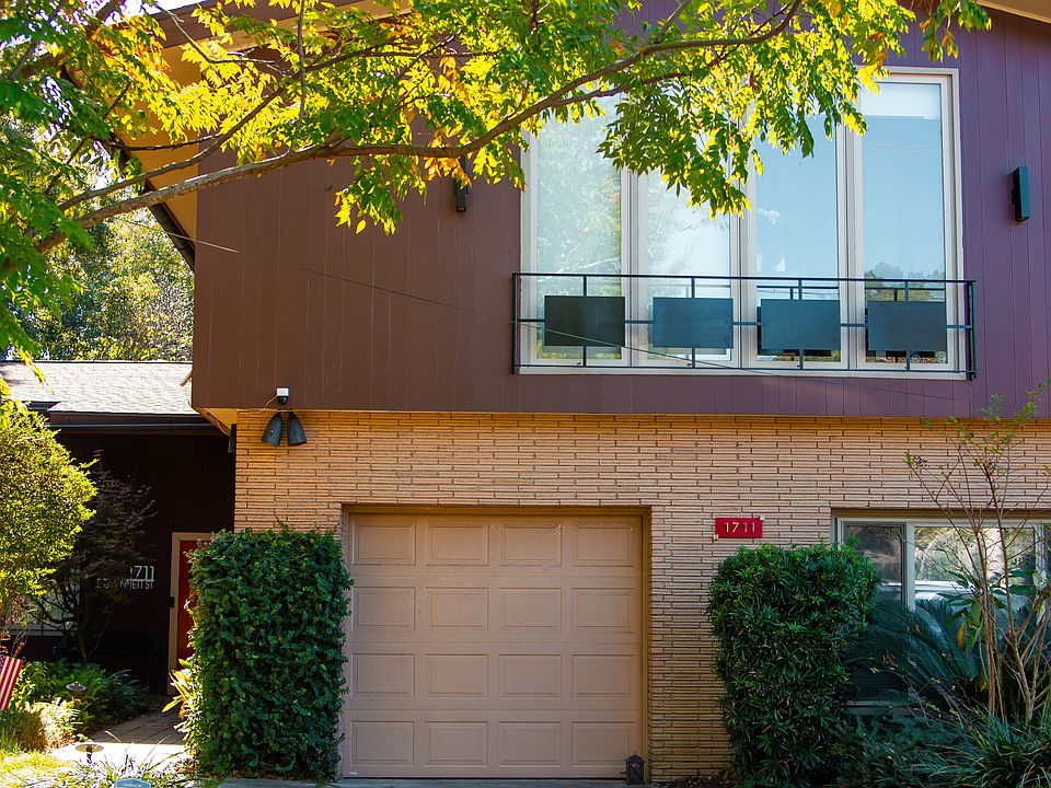 1st image of 1711 E Gwinnett St #B