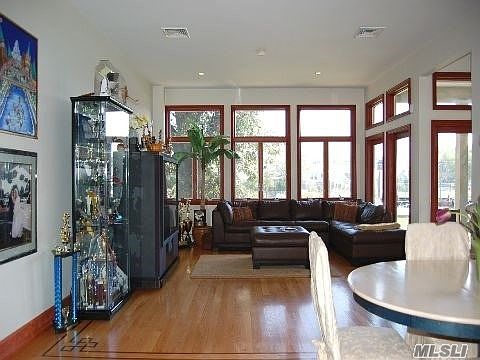 2nd image of 473 Guy Lombardo Ave