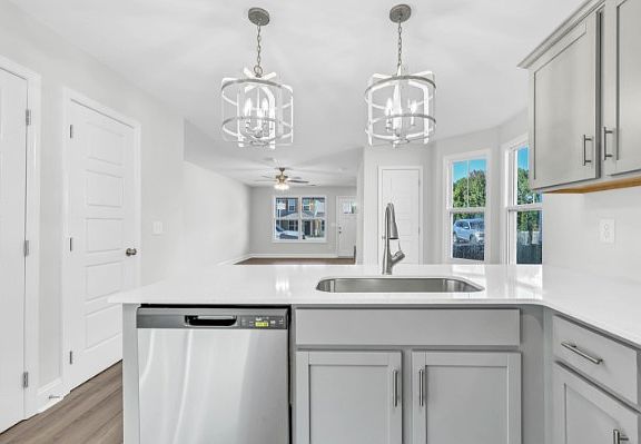 5th image of 200 Limestone Point Dr