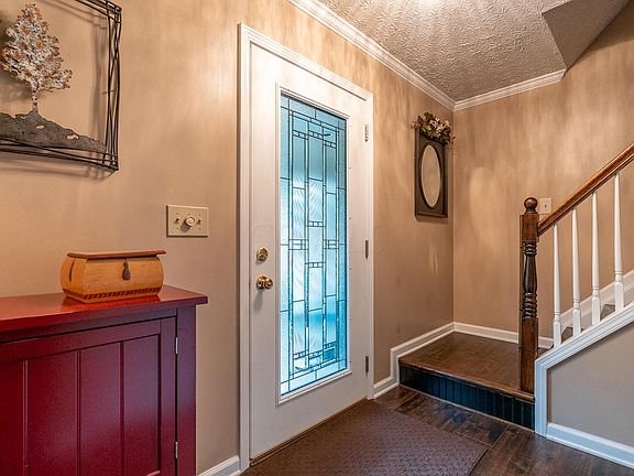 5th image of 931 Mastin Pl