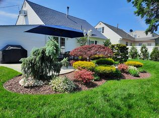 21 Ash Ter, Parlin, NJ 08859