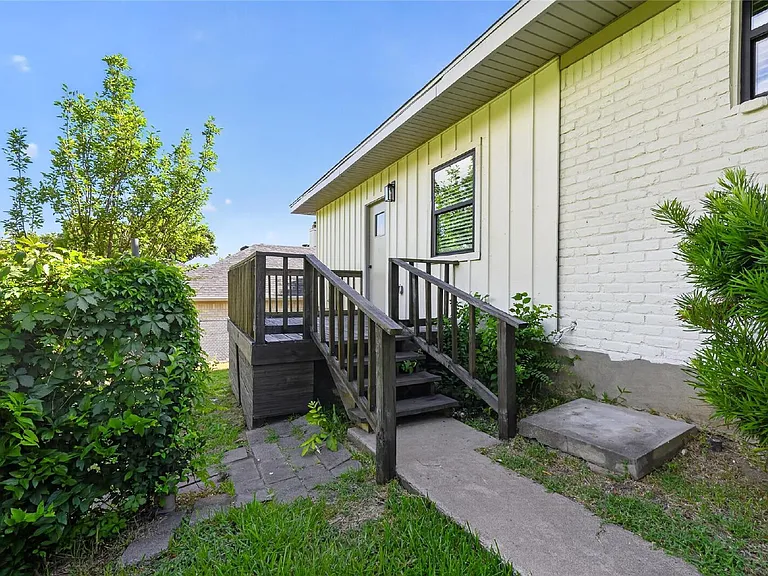 2808 Woodland Dr — Photo 28