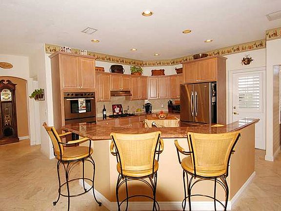 4th image of 5046 SW Orchid Bay Dr