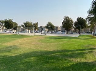 600 Hosking Ave (Golden Valley Luxury Apartments), Bakersfield, CA 93307