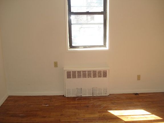 4th image of 8525 120th St APT Le