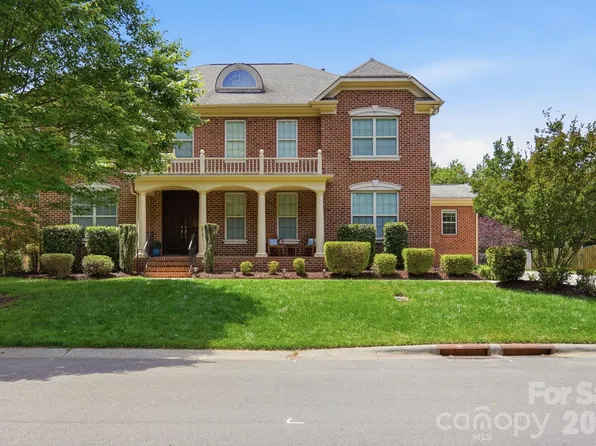 3219 Lakehurst Xing, Matthews, NC 28104