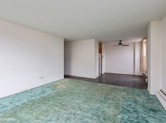 3rd image of 5401 S Hyde Park Blvd APT 501