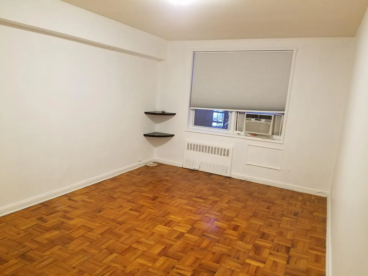 1 bed, 750 sqft, $2,000 — Photo 4