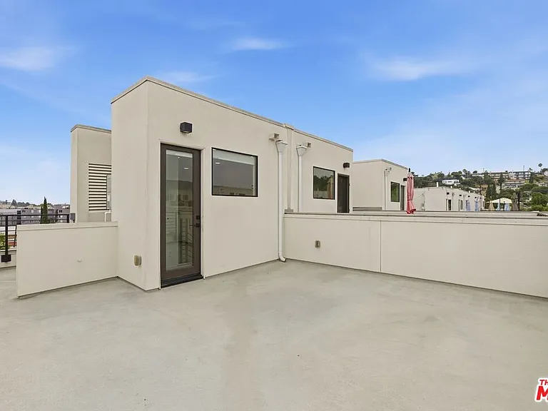 1605 N Arla Way — Photo 29
