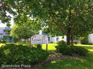 400 Buchner Pl APT 216, La Crosse, WI 54603