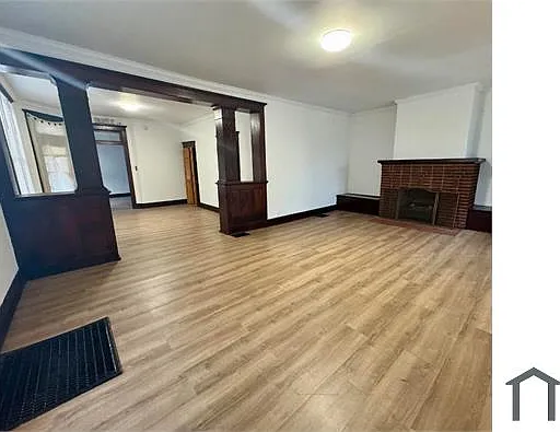 3 bed, 1333 sqft, $1,300 — Photo 2