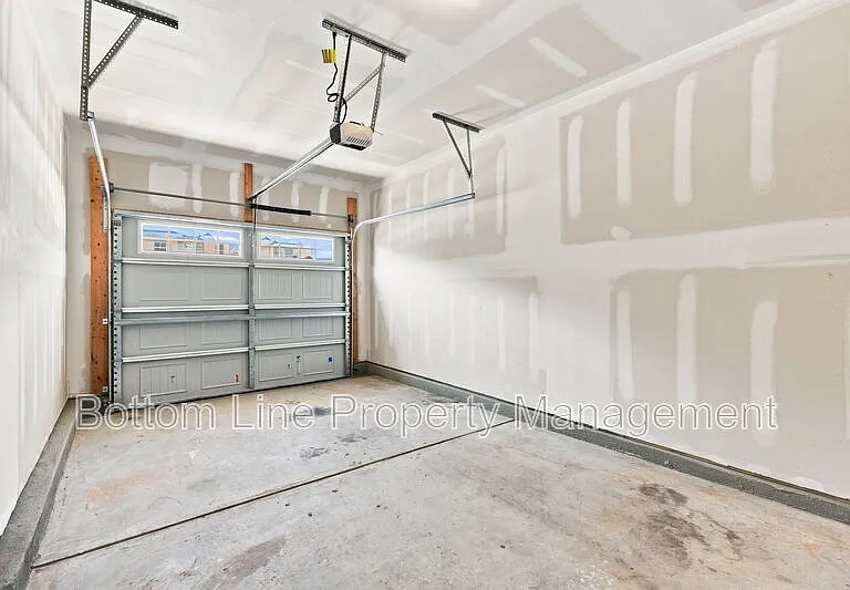 460 Glen Clova Dr — Photo 29