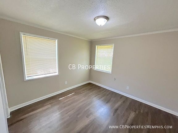 4th image of 2314 Norman Ave