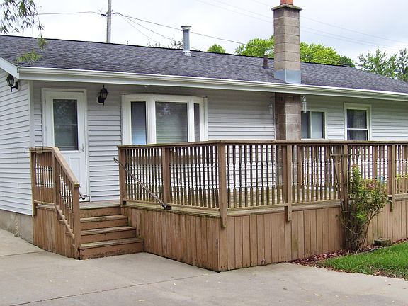 3rd image of 531 Humboldt St