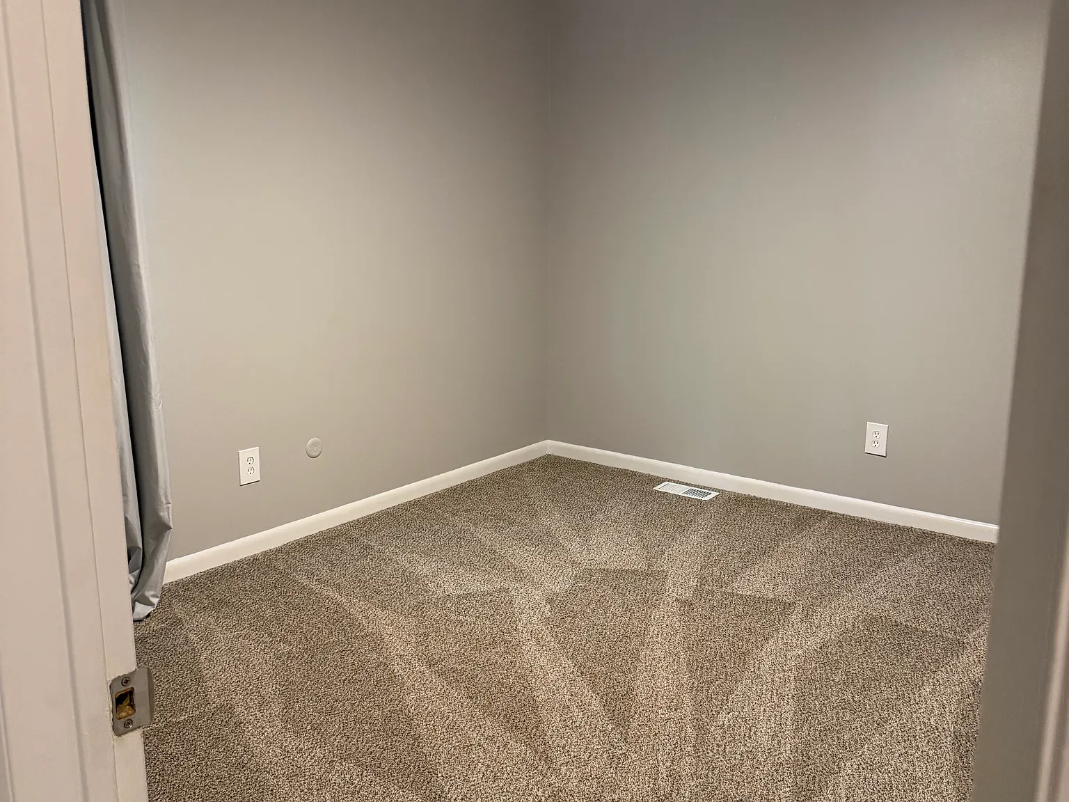 3 bed, 1392 sqft, $2,600 — Photo 4
