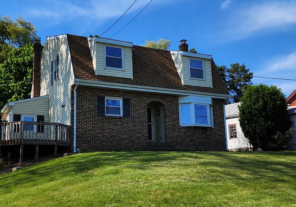 1st image of 827 Disston View Dr