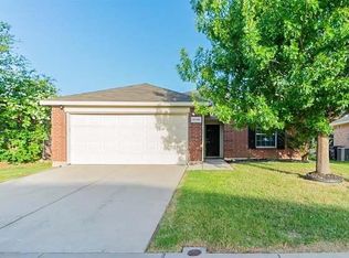 737 Silverbrook Dr, Saginaw, TX 76179