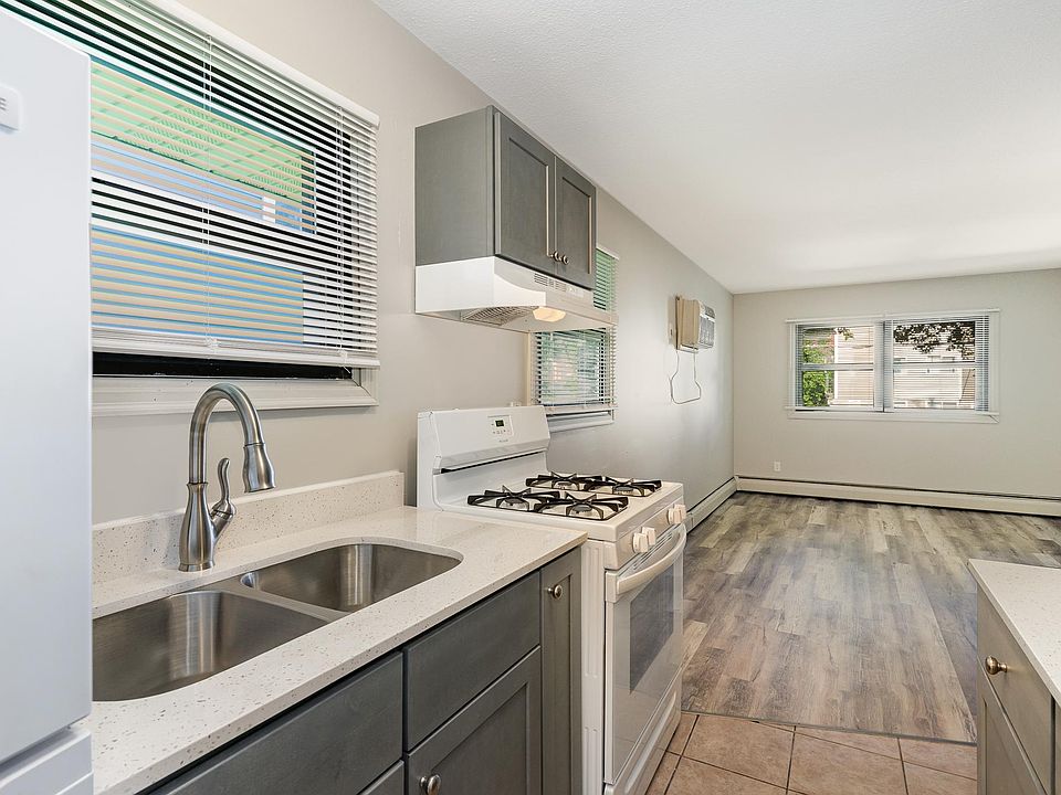 1st image of 2808 30th Ave S #2