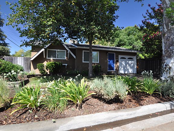 4th image of 209 Bonita St