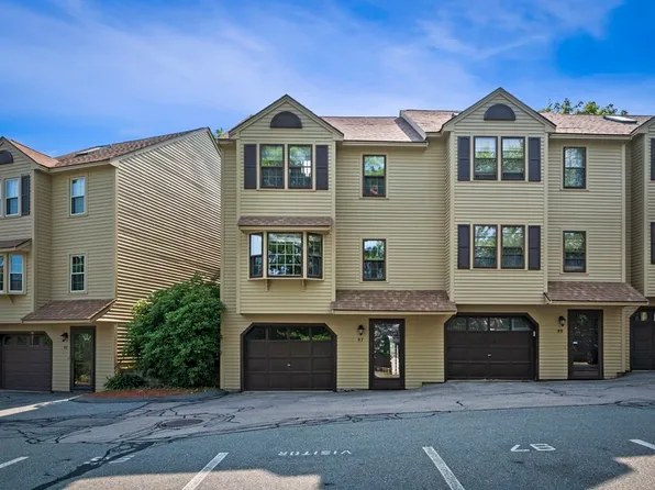 97 Mercury Ter, Haverhill, MA 01832