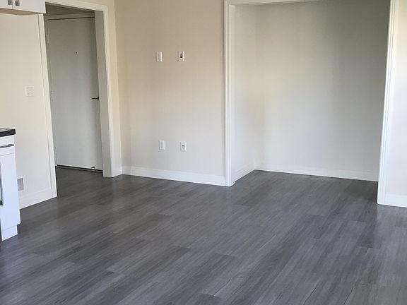 4th image of 3192 W 7th St APT 31