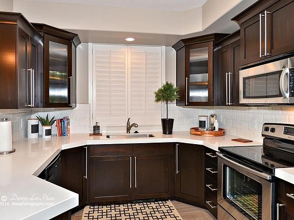 5th image of 810 S Dixie Dr Unit 2213