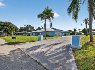 2101 SE Bisbee St, Port Saint Lucie, FL 34952