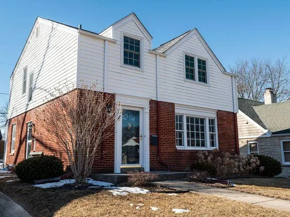 2557 North 95th STREET, Wauwatosa, WI 53226