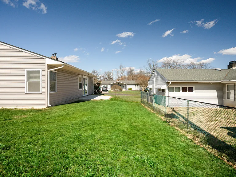 49 Mistletoe Ln — Photo 5