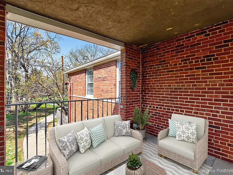 106 N George Mason Dr #4 — Photo 16
