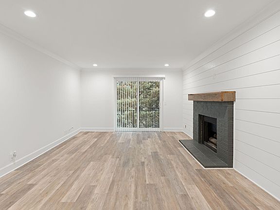2nd image of 2116 Hobbs Rd APT N6