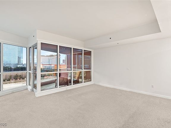3rd image of 4575 Dean Martin Dr Unit 912