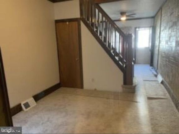 3rd image of 42 Randall Ave