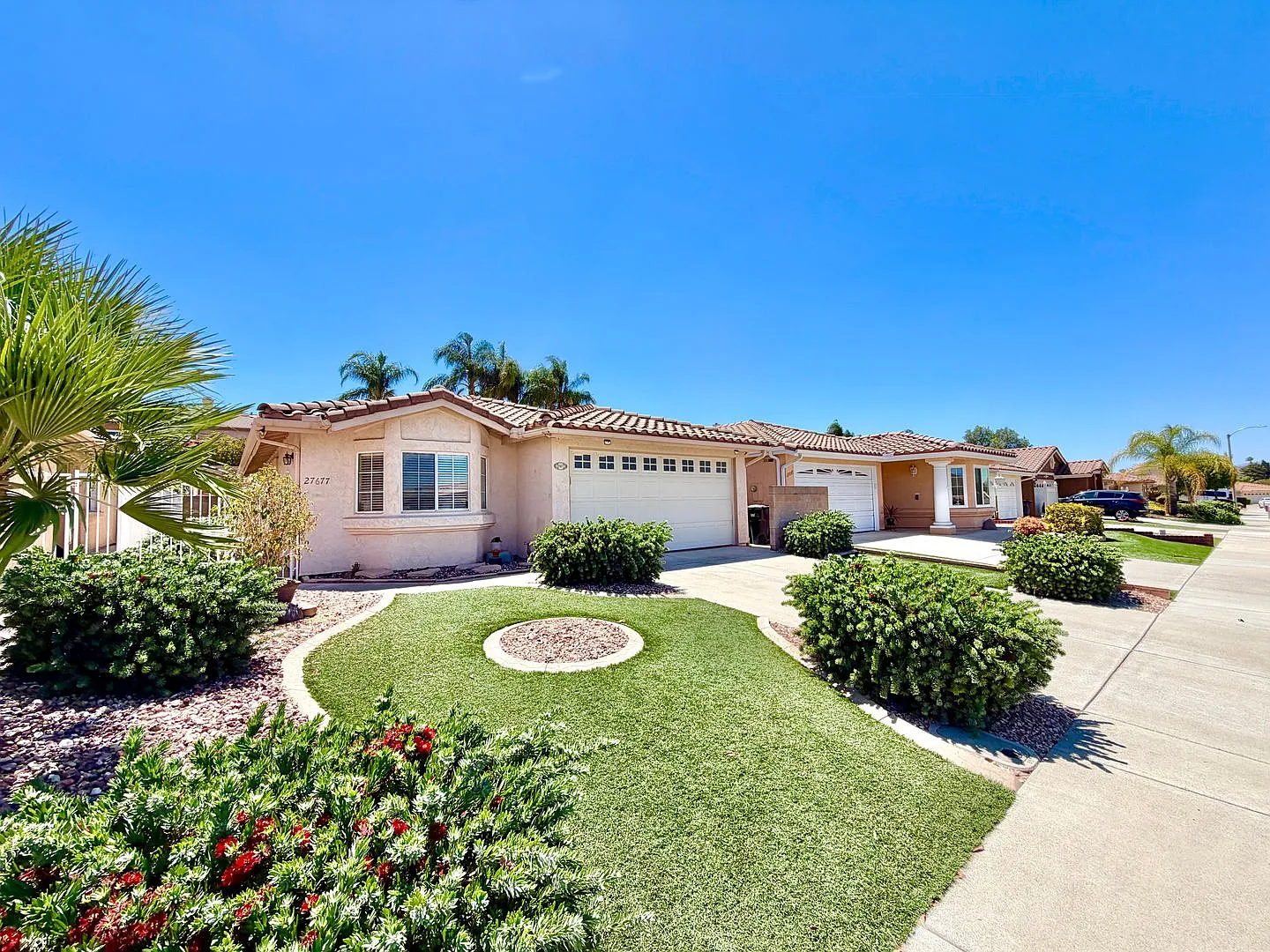 Charming 2 Bedroom 2 Bathroom Home with Sunroom in Desirable 55+ Community — Photo 3