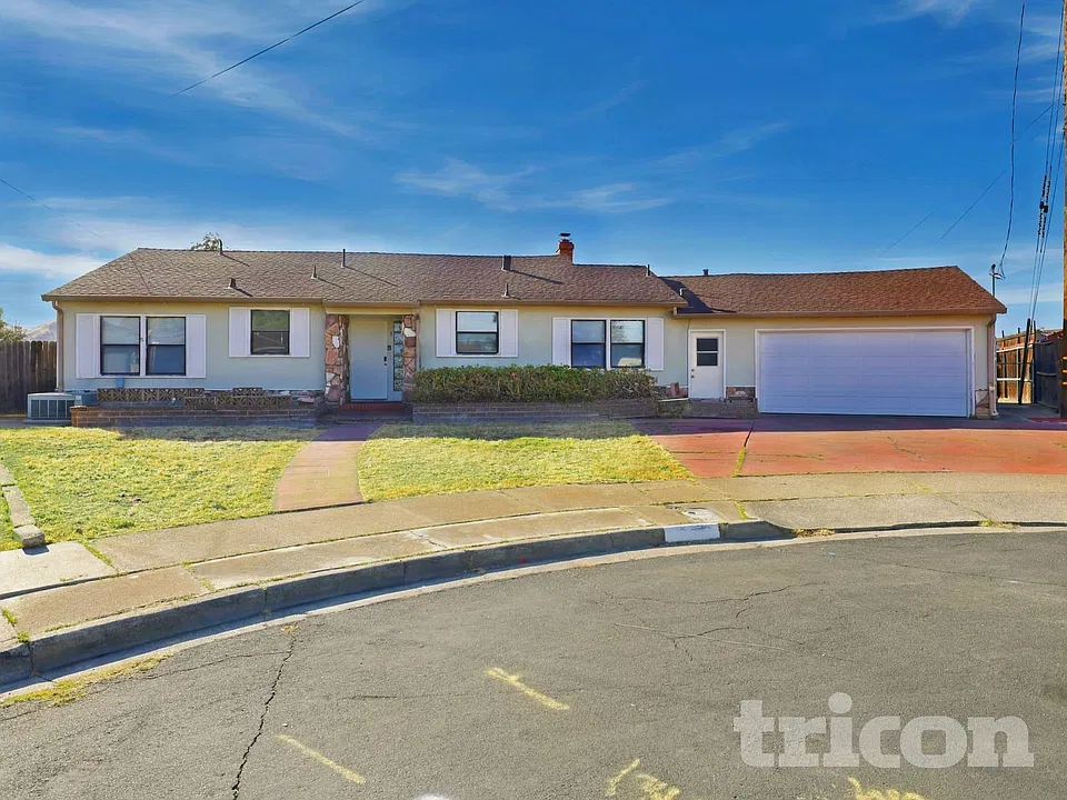 3 Madill Cir
