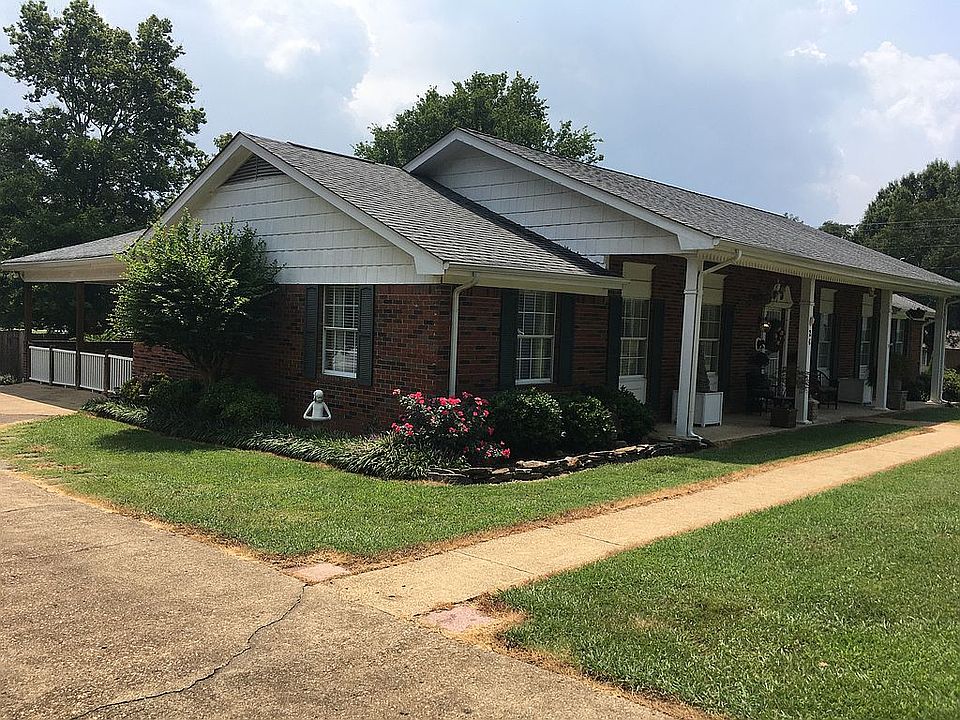 1st image of 26 Grant Dr