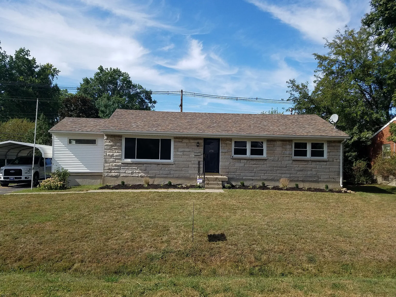 2718 Shannon Dr photo 1