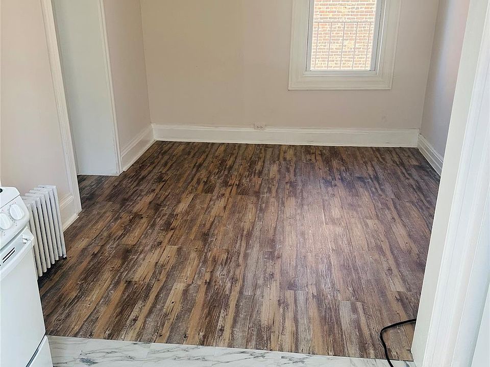 2nd image of 915 E 229th St APT 3