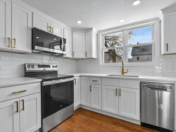 9A John St #1, Woburn, MA 01801