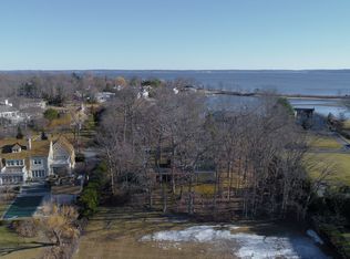 1165 Greacen Point Rd, Mamaroneck, NY 10543