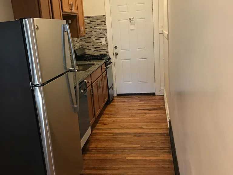 5542 W Leland Ave #G — Photo 5
