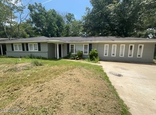 1043 Deryll St, Jackson, MS 39212