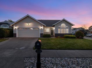 2181 Erika St, Santa Rosa, CA 95403